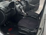 Hyundai Accent-8