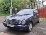 Mercedes E 230-4