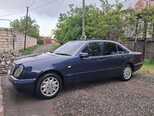 Mercedes E 230-10