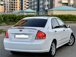 Kia Cerato-11
