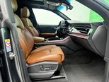 Audi Q8-10