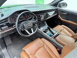 Audi Q8-8