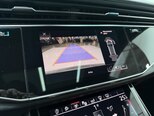 Audi Q8-16