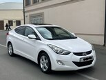 Hyundai Elantra-4