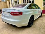 Audi RS6-6