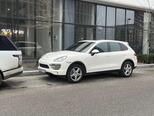 Porsche Cayenne-5