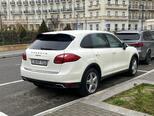 Porsche Cayenne-2