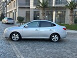 Hyundai Elantra-13