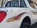 Mitsubishi L200-8