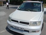 Mitsubishi Chariot-1
