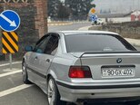 BMW 318-2