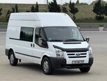 Ford Transit-10