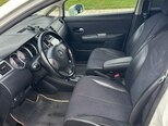 Nissan Tiida-9
