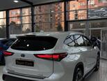 Toyota Highlander-4