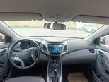 Hyundai Elantra-11
