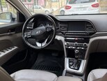 Hyundai Elantra-6