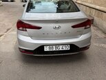 Hyundai Elantra-8