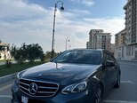 Mercedes E 220-1
