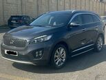 Kia Sorento-12