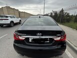 Hyundai Sonata-2