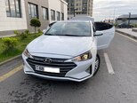 Hyundai Elantra-15