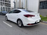 Hyundai Elantra-6
