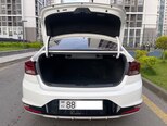 Hyundai Elantra-16
