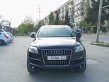 Audi Q7-1