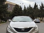 Hyundai Sonata-1