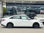 Hyundai Elantra-7