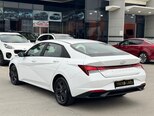 Hyundai Elantra-9