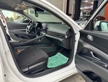 Hyundai Elantra-26