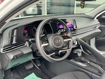 Hyundai Elantra-24