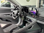 Hyundai Elantra-25