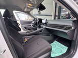 Hyundai Elantra-27