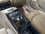 Audi A8-7