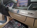 Audi A8-15