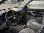 Volkswagen Golf-10