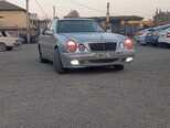 Mercedes E 220-10