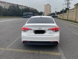 Hyundai Sonata-2