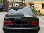 Mercedes E 240-7