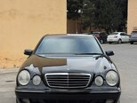 Mercedes E 240-1