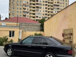 Mercedes E 240-5