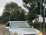 Mercedes E 230-6