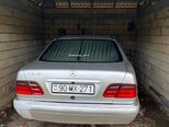 Mercedes E 230-13