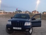 Jeep Grand Cherokee-1