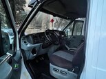 Ford Transit-9