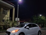 Hyundai Elantra-3