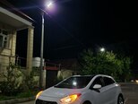 Hyundai Elantra-2