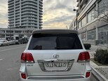 Toyota Land Cruiser-2